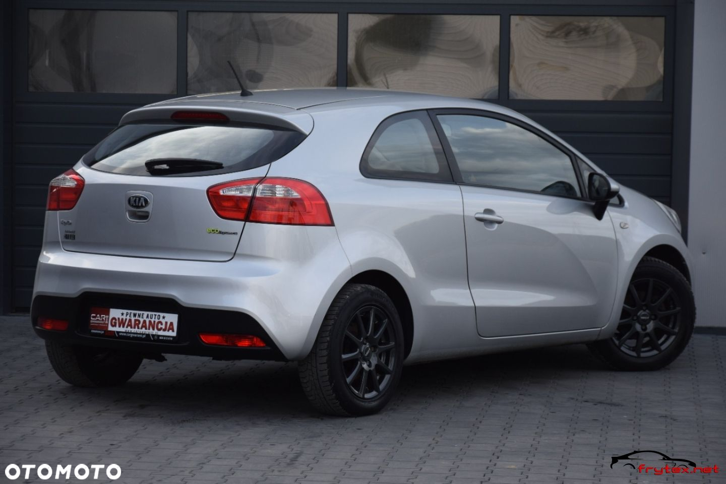 Kia Rio - 11