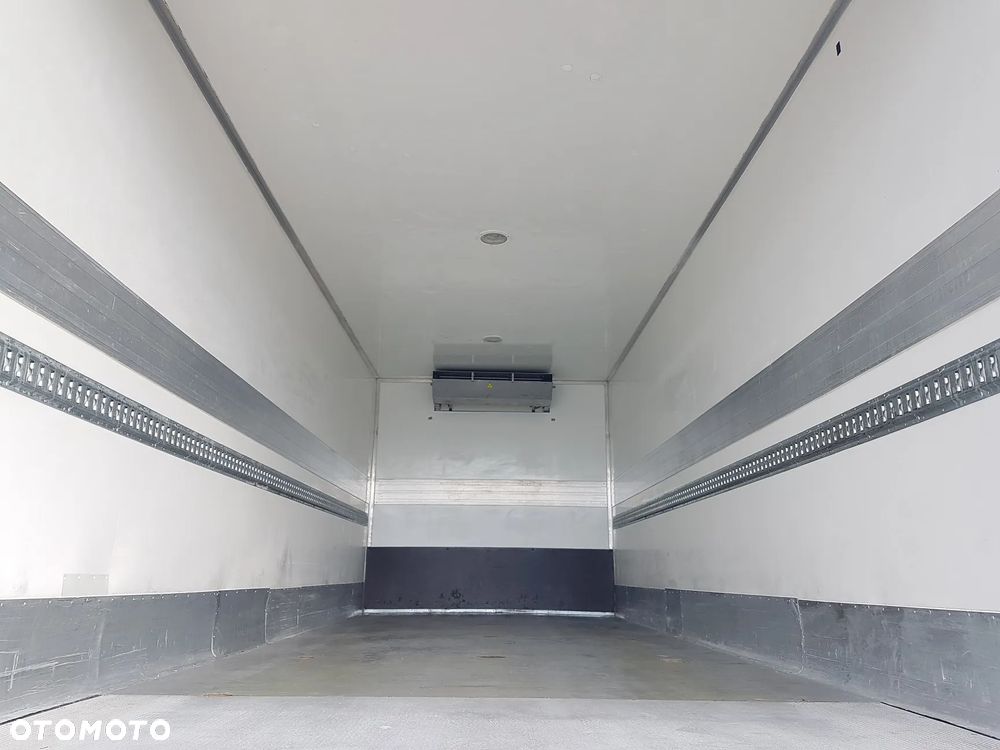 DAF 16T LF 230 WINDA CHŁODNIA 16EP 6,60x2,48x2,39 KLIMA IZOTERMA MROŹNIA - 21
