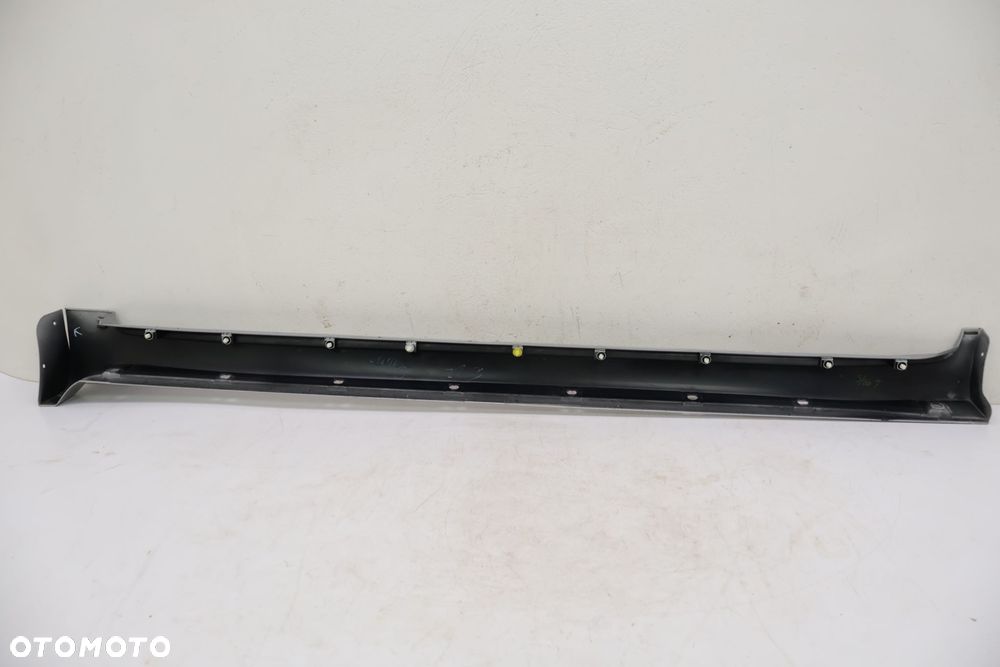 TOYOTA LAND CRUISER 200 08-11 LISTWA PROGOWA PRAWA 1F7 75850-60040 - 7