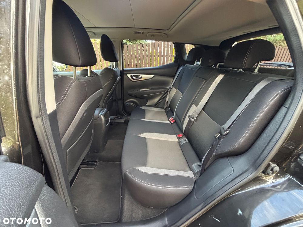 Nissan Qashqai 1.5 dCi N-Connecta EU6 - 18