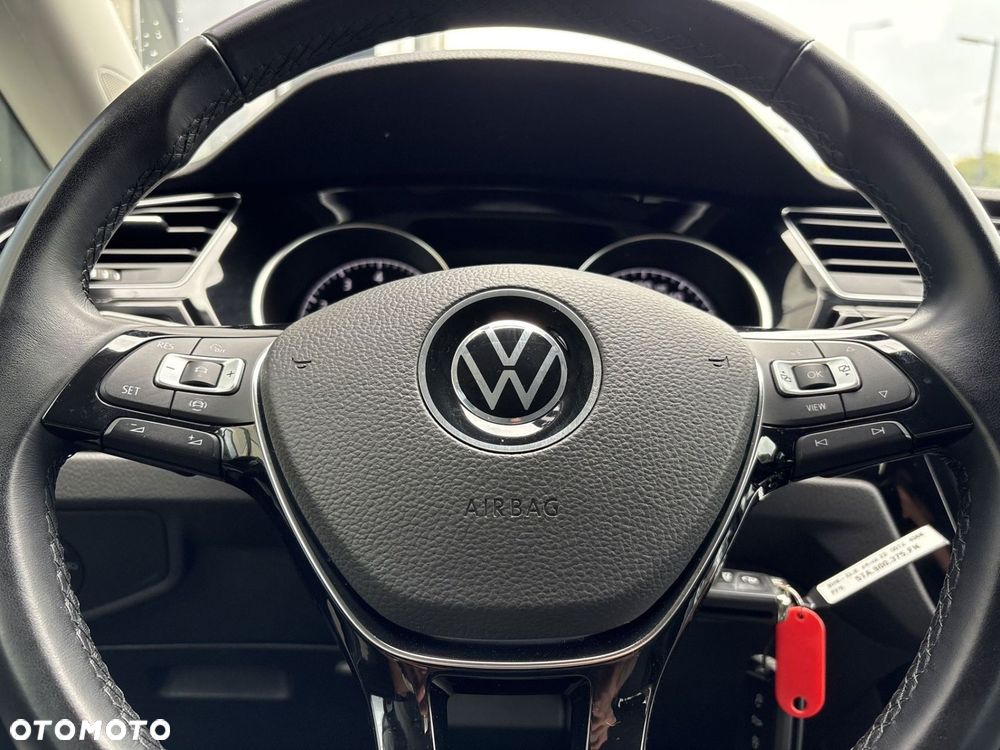 Volkswagen Touran 1.5 TSI EVO Highline DSG - 25