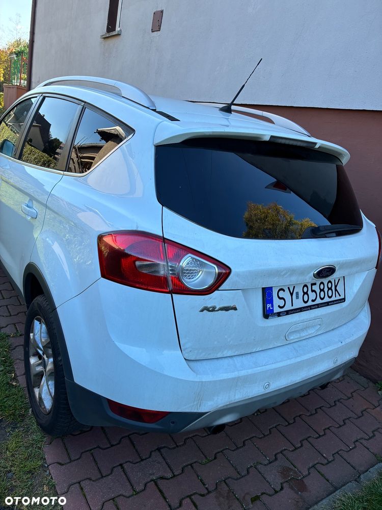 Ford Kuga - 1