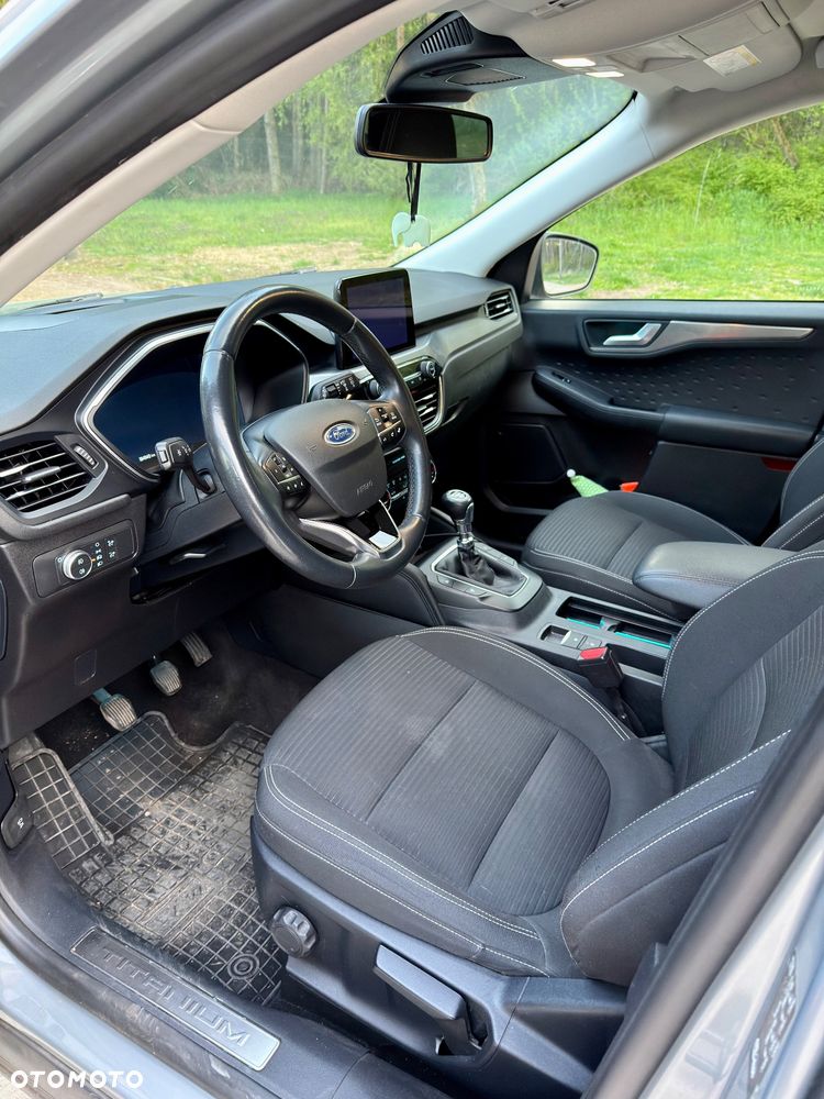 Ford Kuga - 4