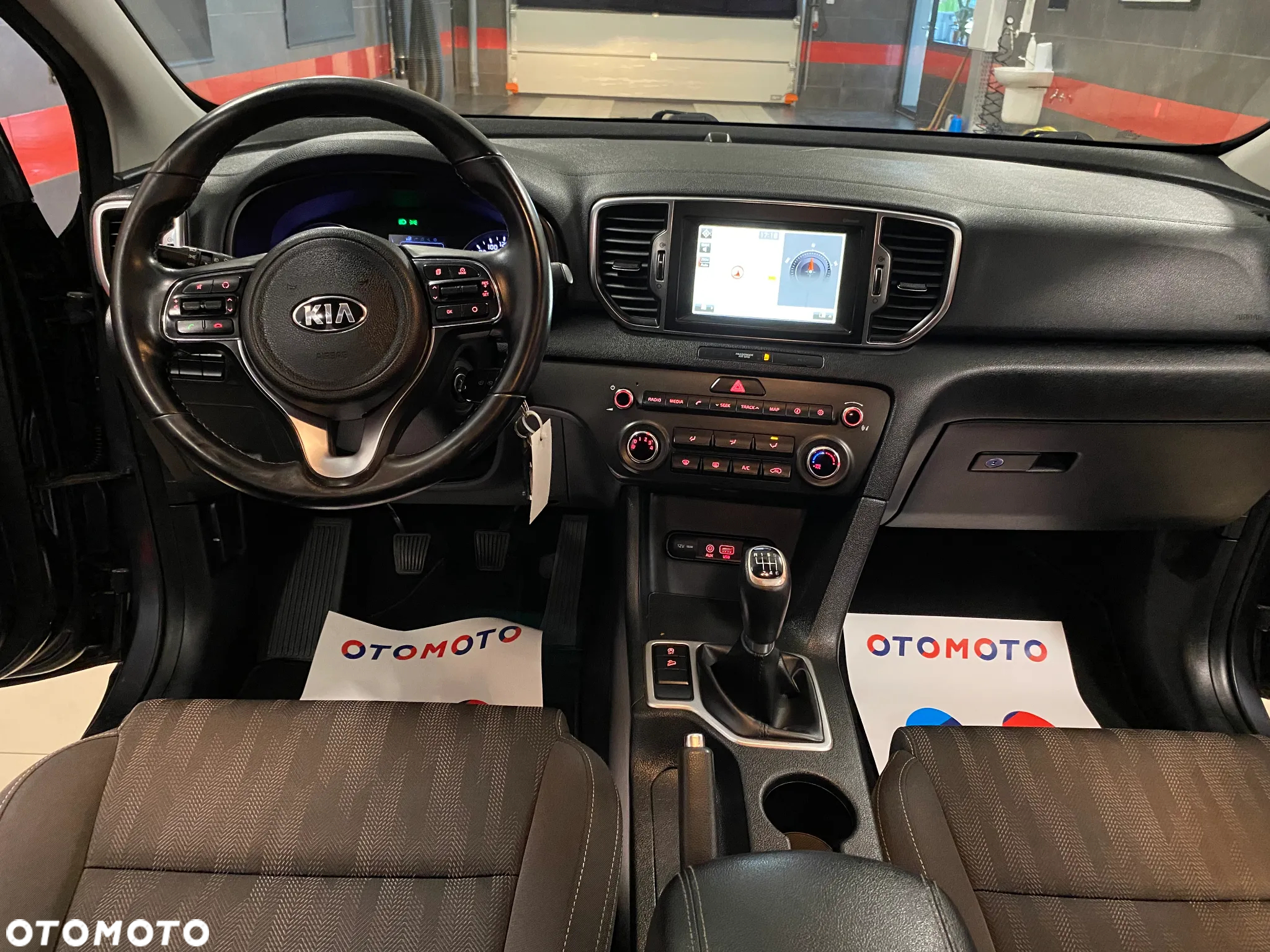 Kia Sportage 1.6 GDI 2WD Attract - 14