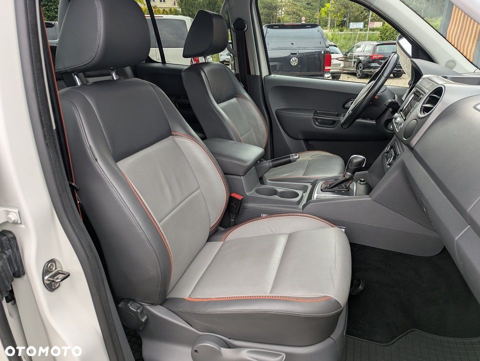 Volkswagen Amarok 2.0 BiTDI Autm Canyon - 27