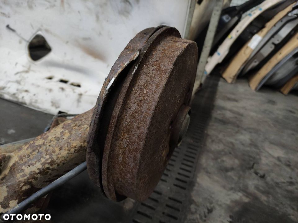 BELKA ZAWIESZENIA TYŁ BĘBNY NISSAN PRIMERA P11 - 5