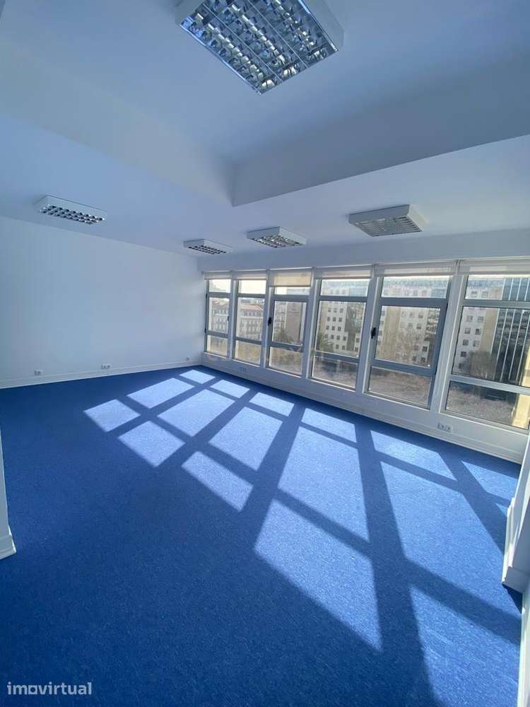 Esplêndido Escritório na Av da Liberdade , Lisboa - 300m² - Grande imagem: 5/19