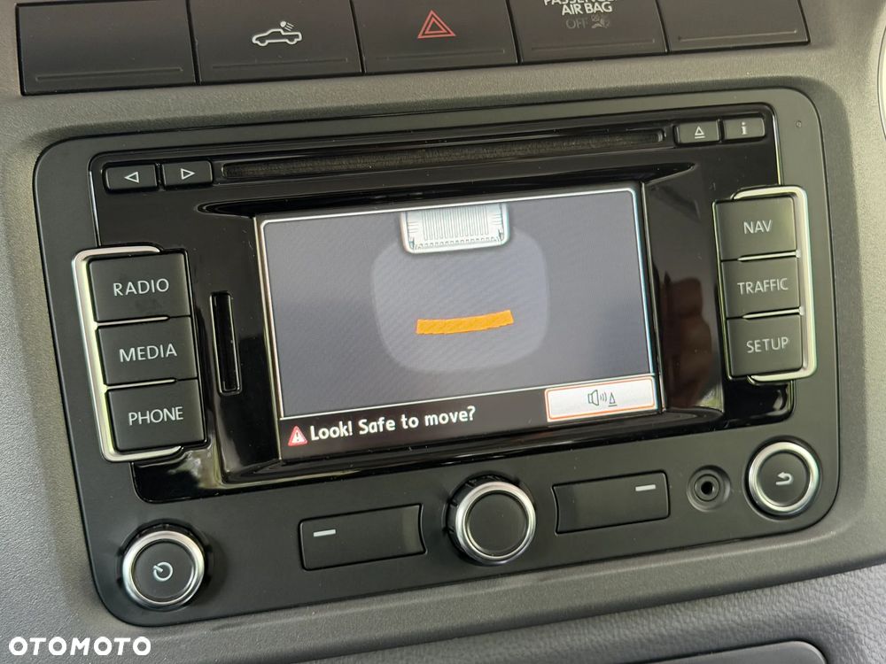 Volkswagen Amarok 2.0 BiTDI Trendline - 11