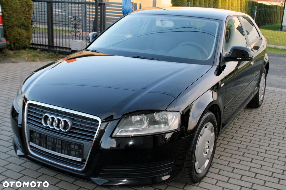 Audi A3 3-drzwiowe 2.0 TDI Ambiente - 2