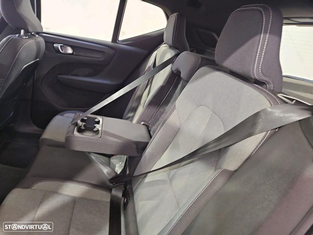 Volvo XC 40 - 9