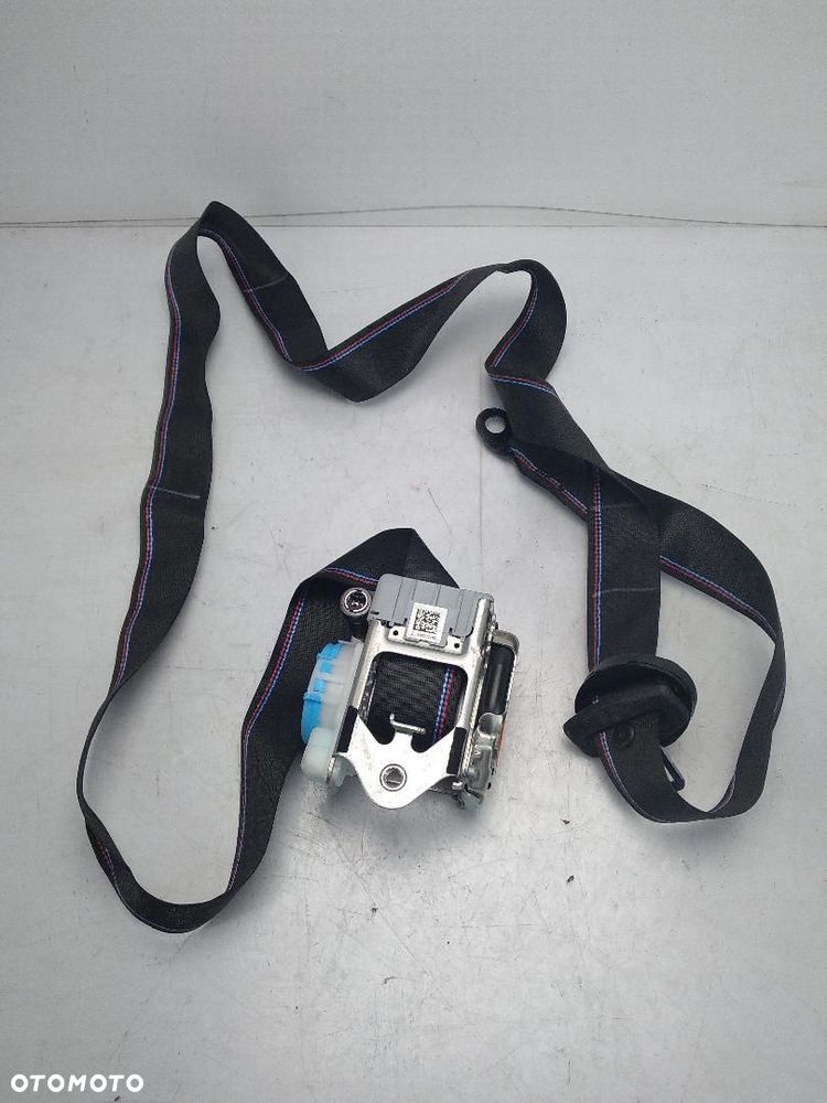 PAS BEZPIECZEŃSTWA PRZÓD LEWY BMW 8 G16 7491781