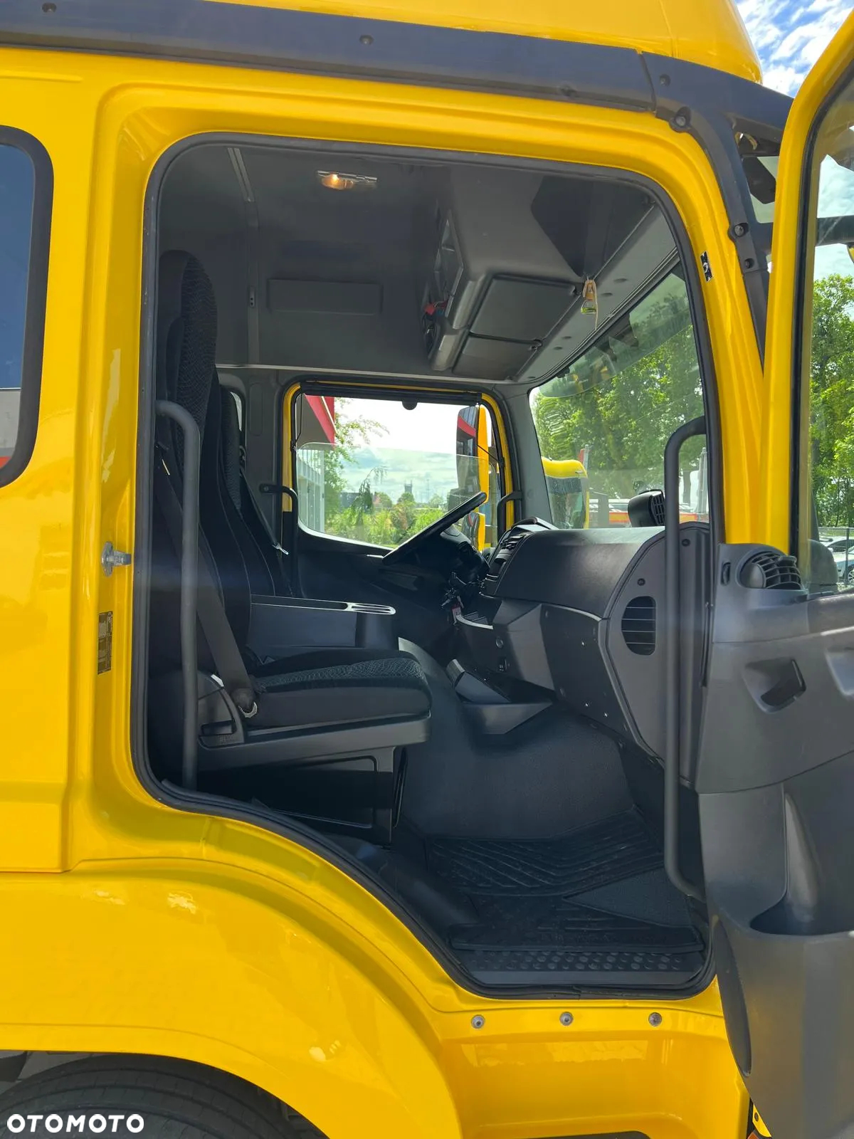 Mercedes-Benz ATEGO - 8