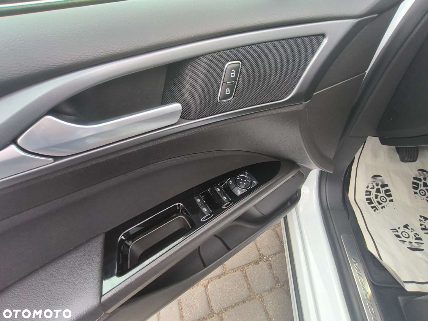 Ford Mondeo - 16