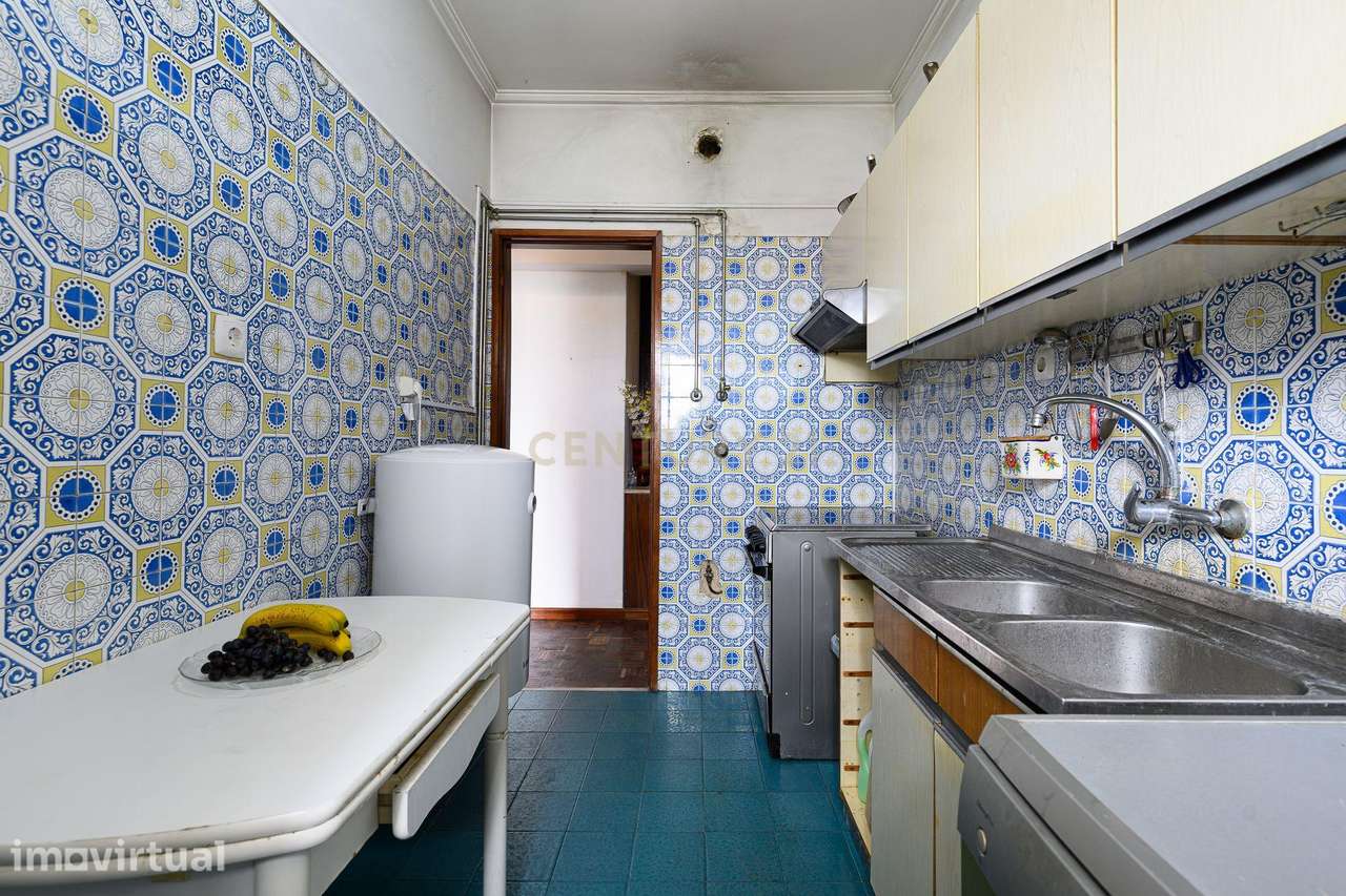 Apartamento T2 em Almada com Varandas e Boa Exposição Solar - Grande imagem: 4/35