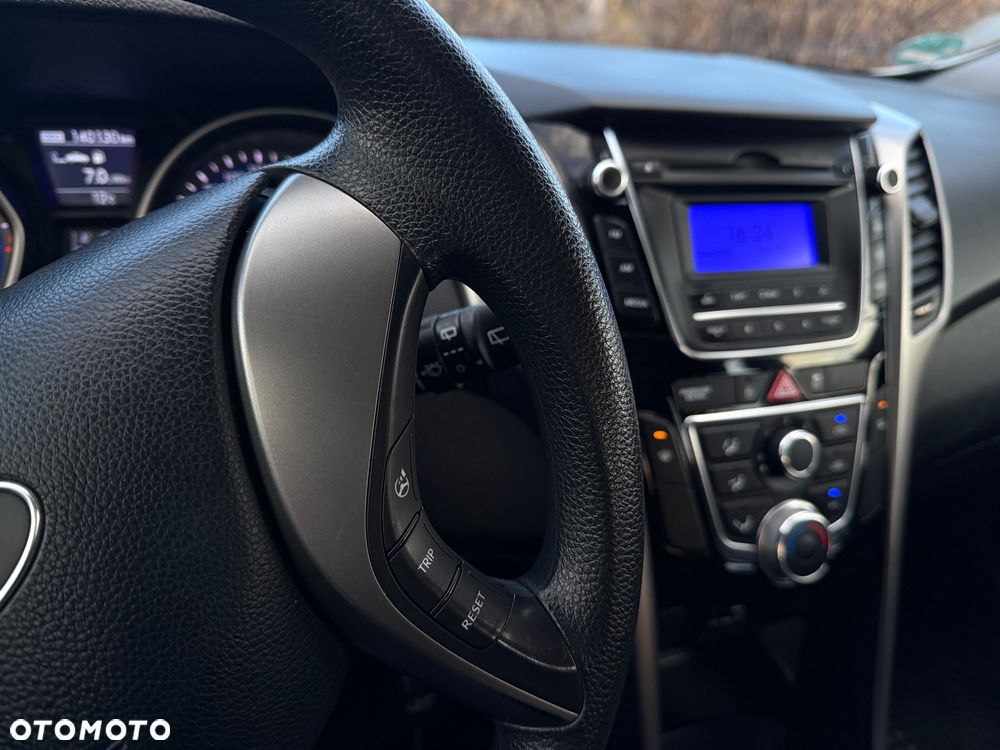 Hyundai i30 Fifa World Cup Edition - 10