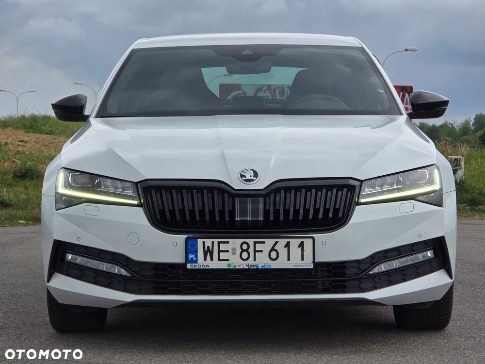 Skoda Superb 2.0 TDI SCR Sportline DSG - 2