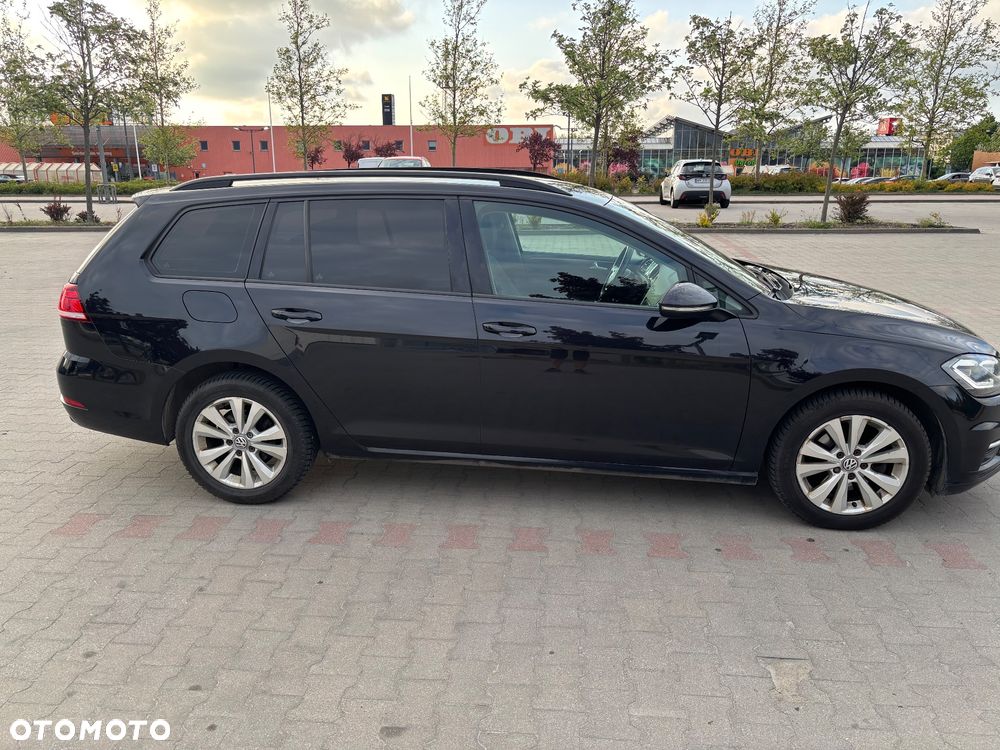 Volkswagen Golf 1.6 TDI BMT Comfortline - 11