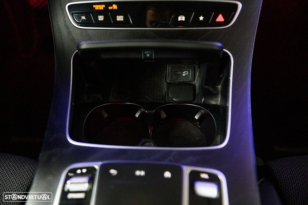 Mercedes-Benz E 300 de Avantgarde - 25