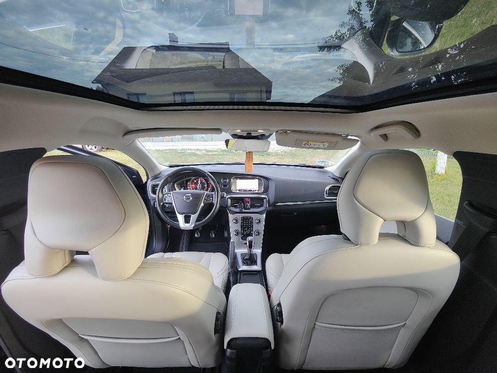 Volvo V40 - 2