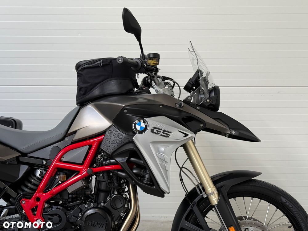 BMW F - 11