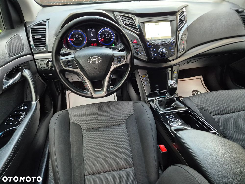 Hyundai i40 i40cw 1.6 Fifa World Cup Edition - 22