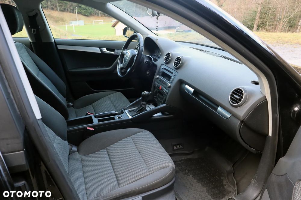 Audi A3 Sportback 1.9 TDI Attraction - 10