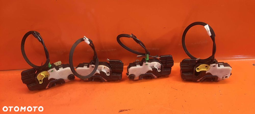 236J Zamek Drzwi Lewy Przedni Przód Opel Insignia A - 4