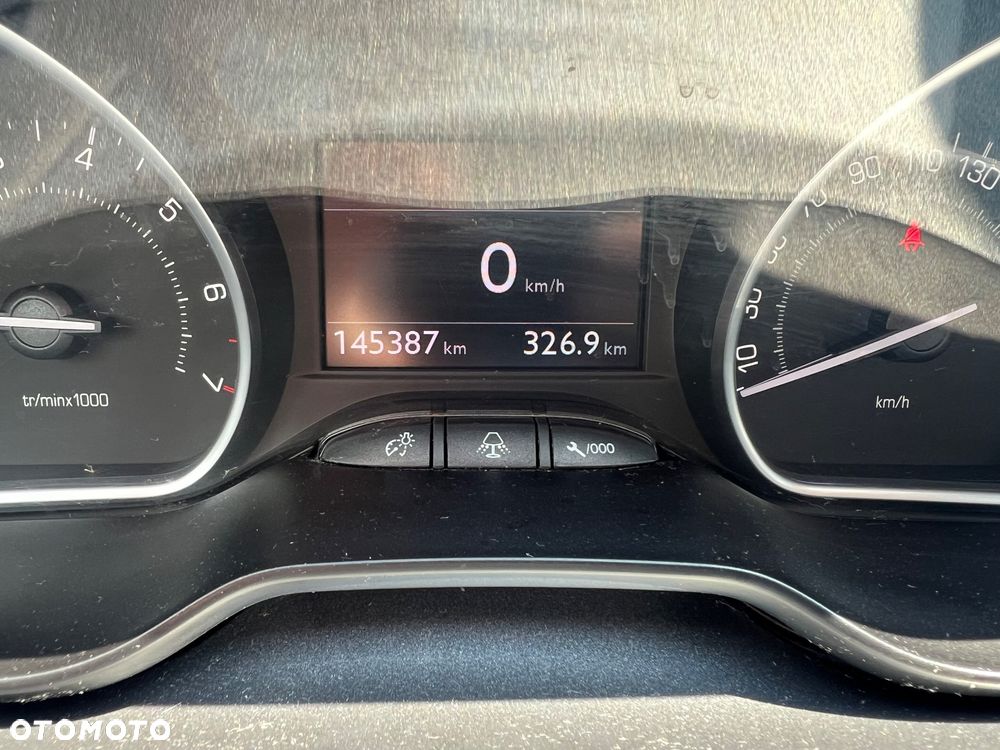 Peugeot 208 1.4 VTi Allure - 39