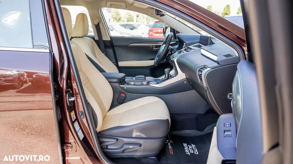 Lexus Seria NX 300h Executive Line - 29