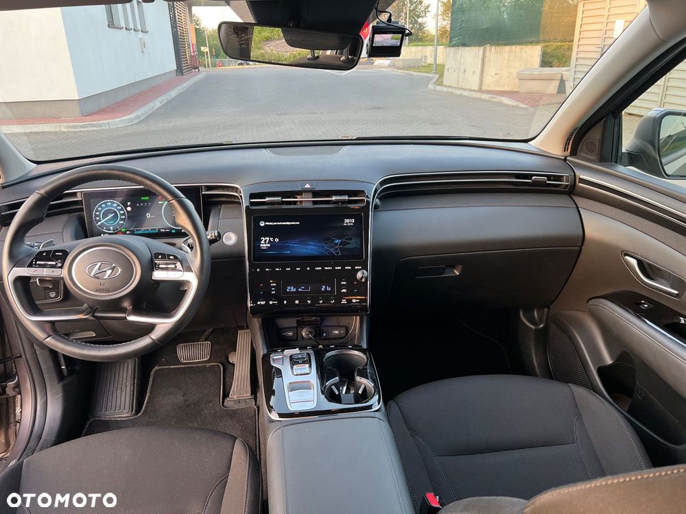 Hyundai Tucson 1.6 T-GDi HEV Executive 2WD - 24
