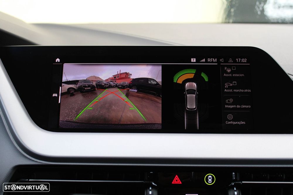 BMW 116 d Pack Essence - 37