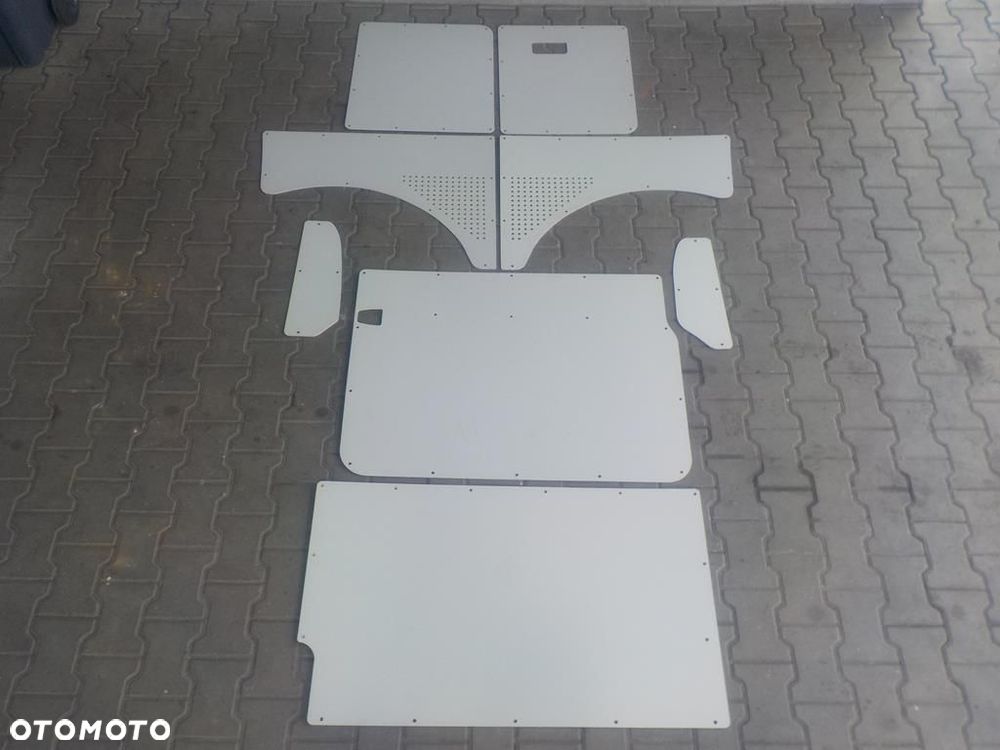 VW T5 TAPICERKA TAPICERKI BOCZKI TYŁ KRÓTKI NOWE - 1