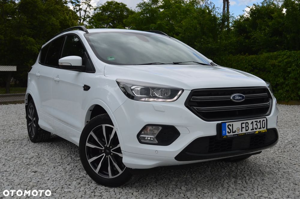 Ford Kuga 1.5 EcoBoost 2x4 ST-Line - 14