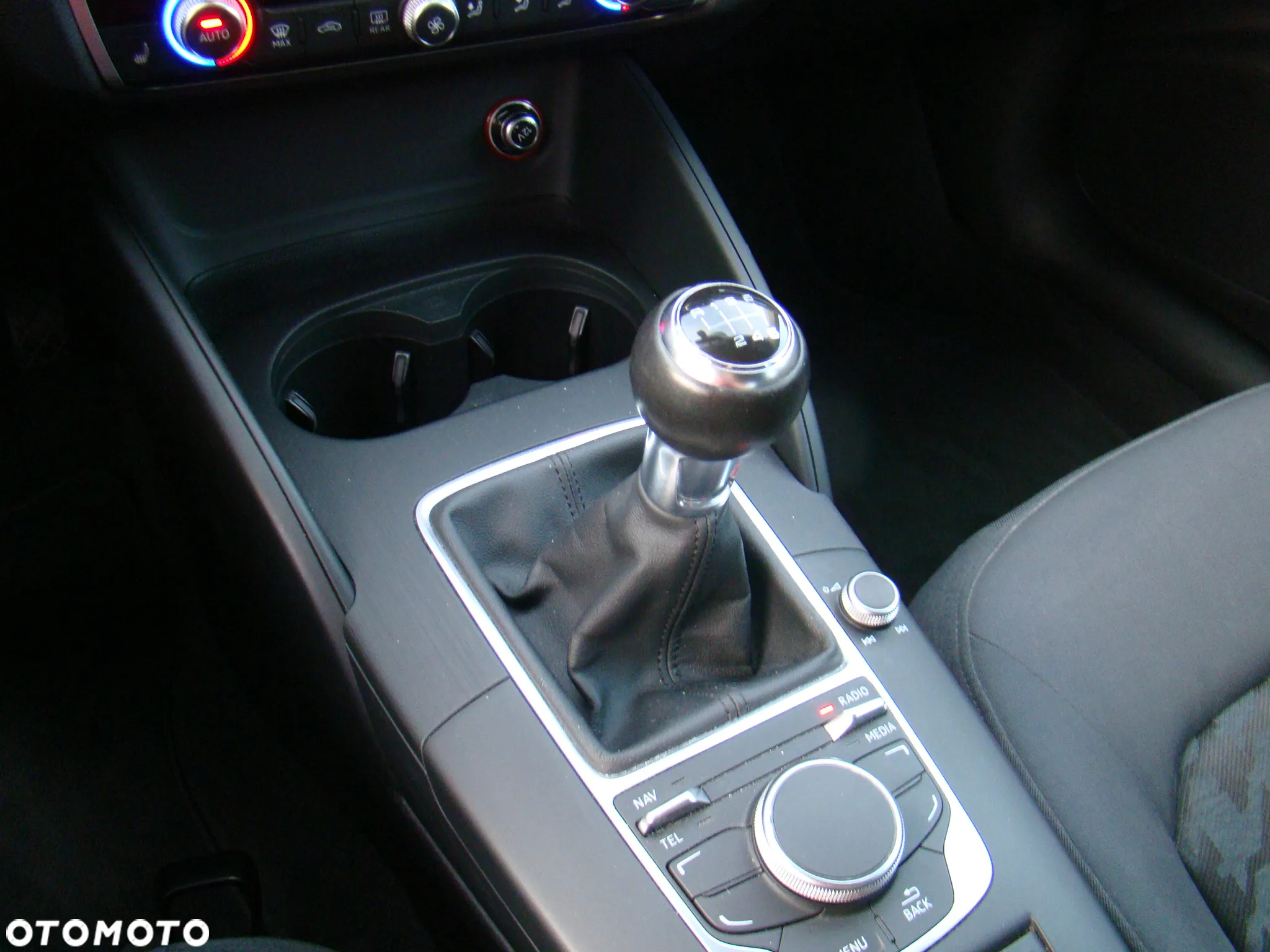 Audi A3 Sportback 2.0 TDI (clean diesel) quattro S line Sportpaket - 29