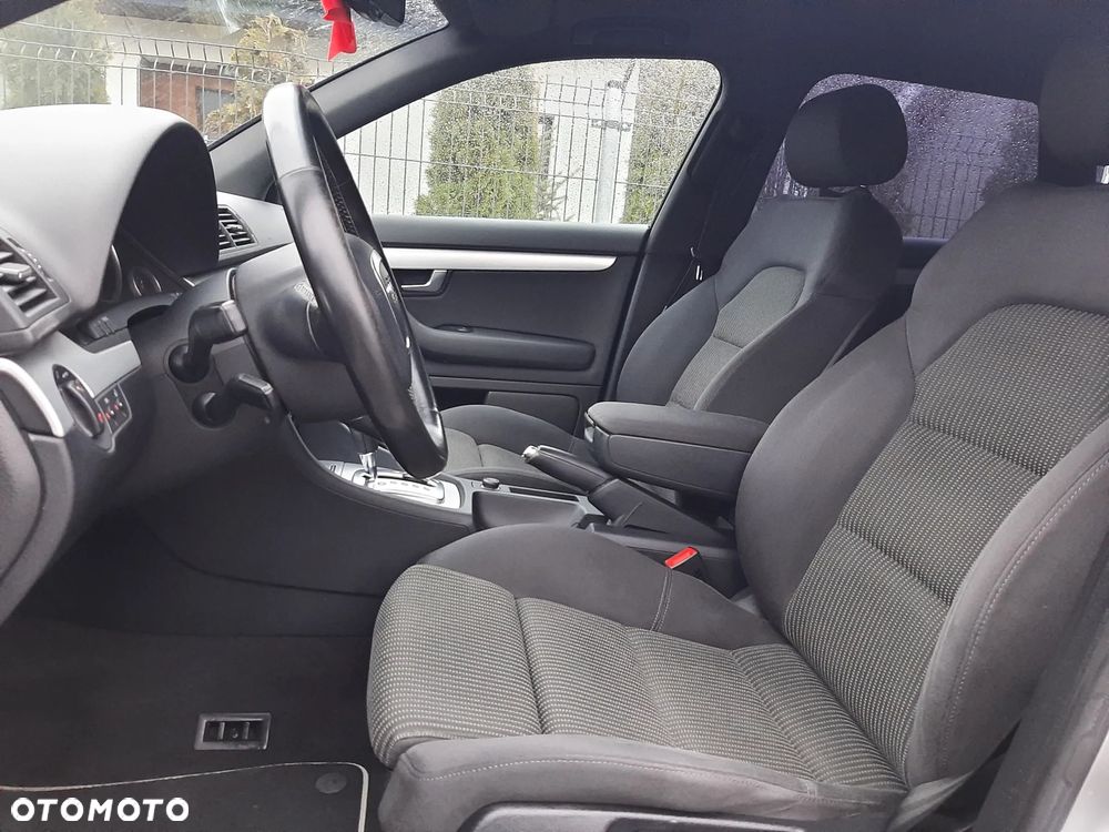 Audi A4 Avant 2.0 TDI DPF multitronic - 8