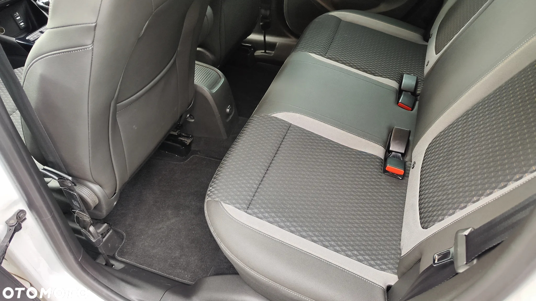 Opel Crossland X 1.2 Start/Stop Innovation - 21