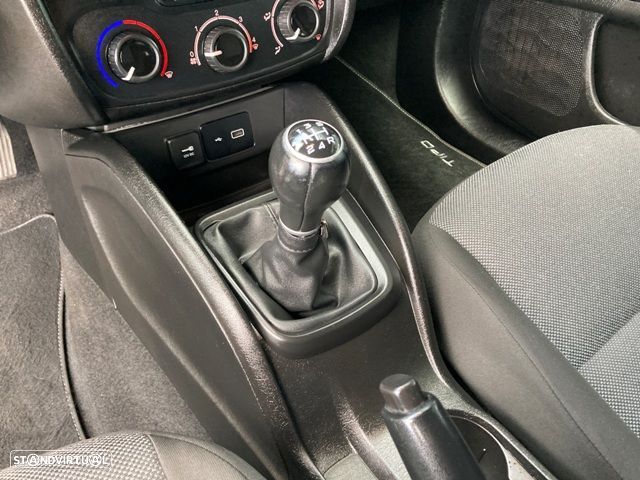 Fiat Tipo 1.3 M-Jet Street — fotografia 24
