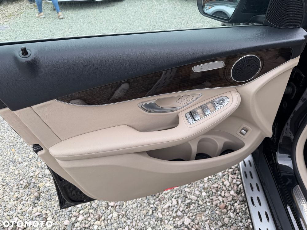 Mercedes-Benz GLC 200 d Business Edition - 28