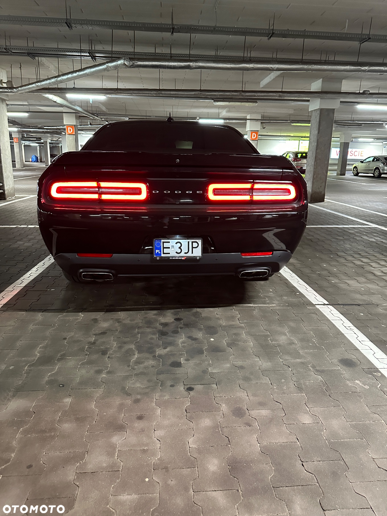 Dodge Challenger 3.6 SXT Plus - 10