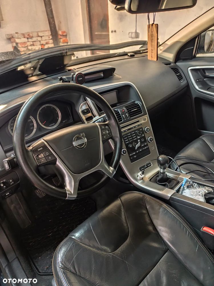 Volvo XC 60 D5 AWD Summum - 1