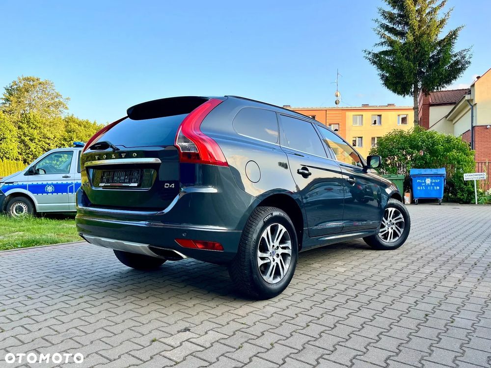 Volvo XC 60 D4 Momentum - 3