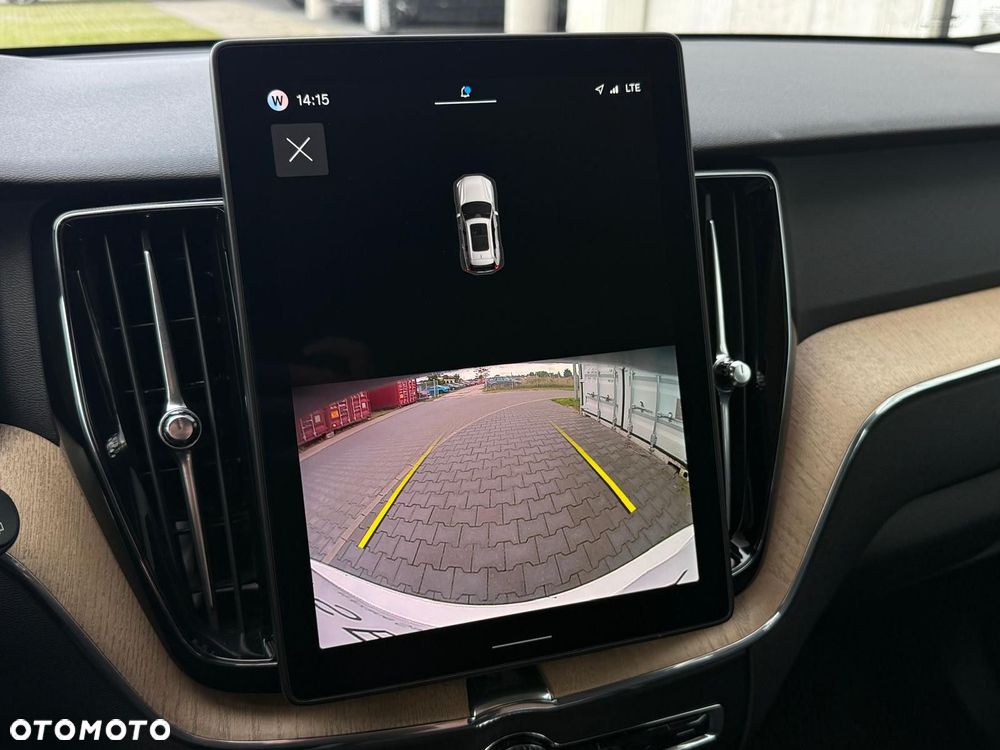 Volvo XC 60 B5 B AWD Plus Dark - 18