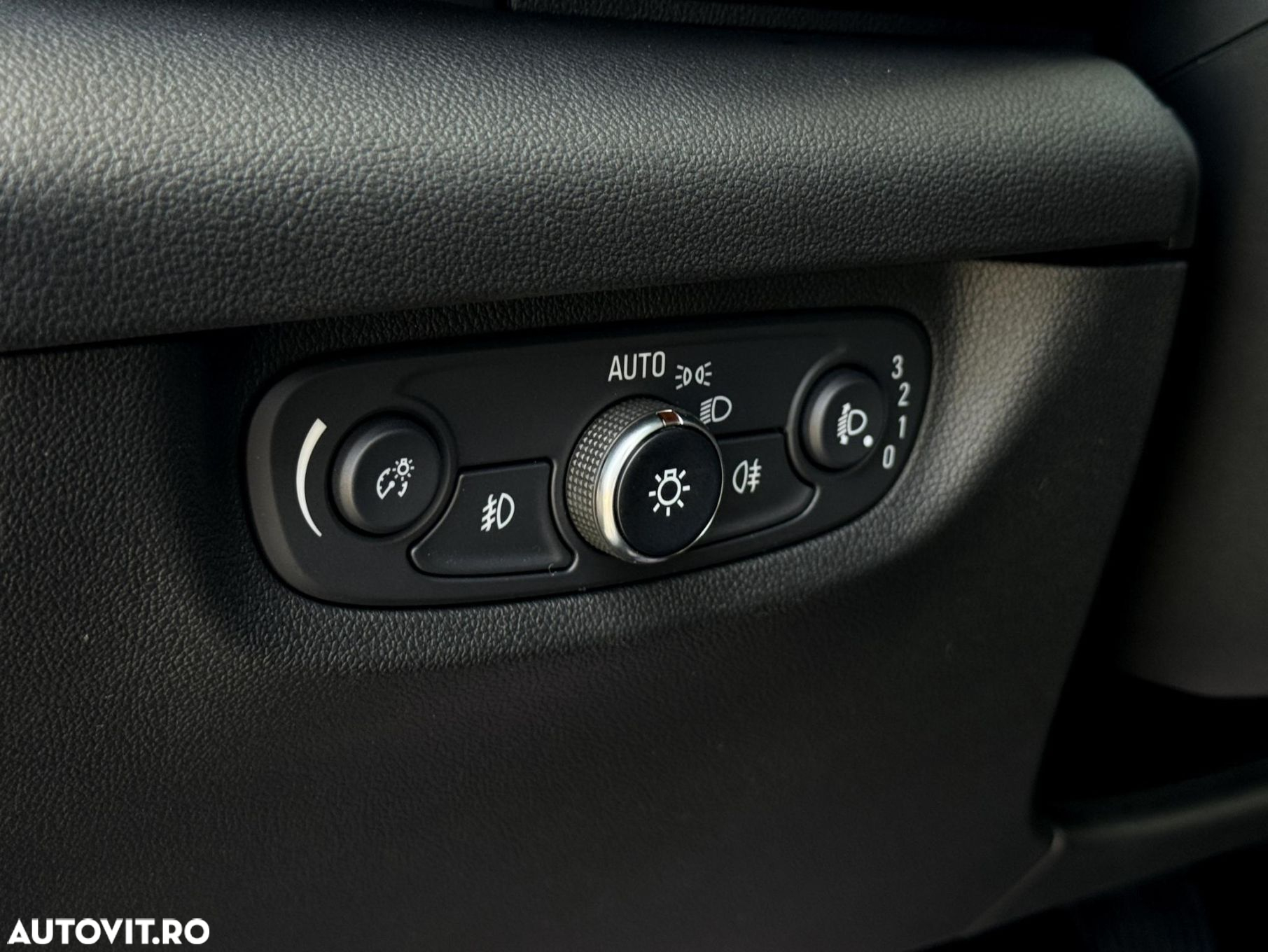 Opel Insignia - 18