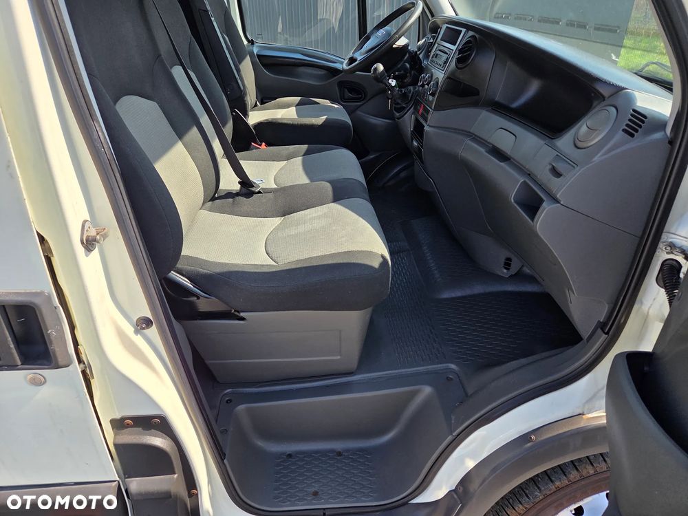 Iveco Daily 35S13 / 2.3 130KM/ Furgon- Maxi / L4 H3 / Jumbo / Klima / - 19