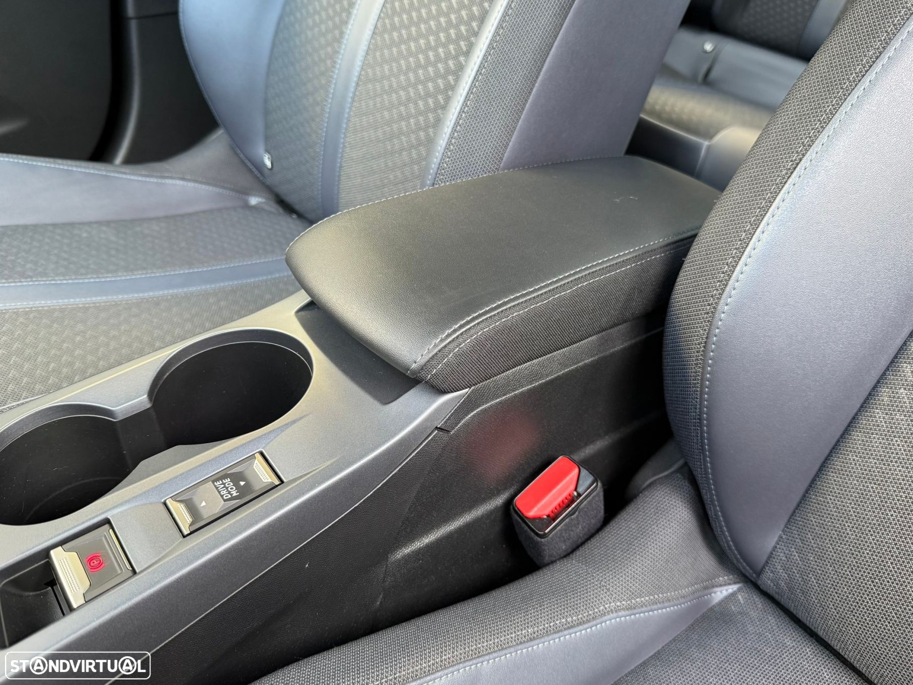Peugeot 2008 PureTech 130 Stop&Start Allure - 17