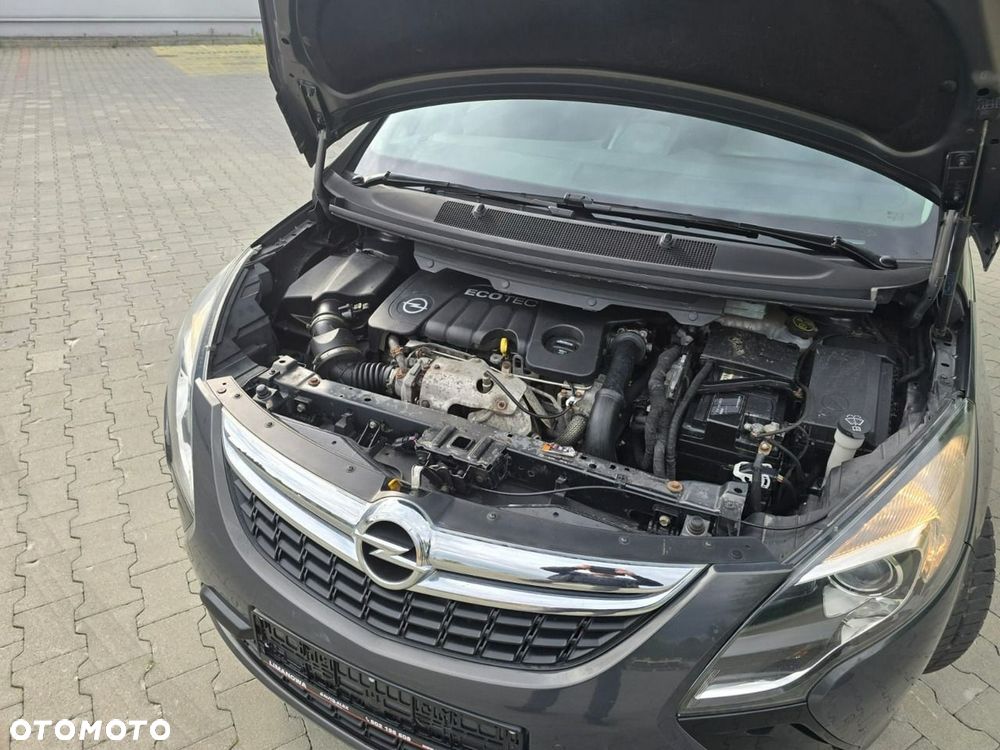 Opel Zafira - 39