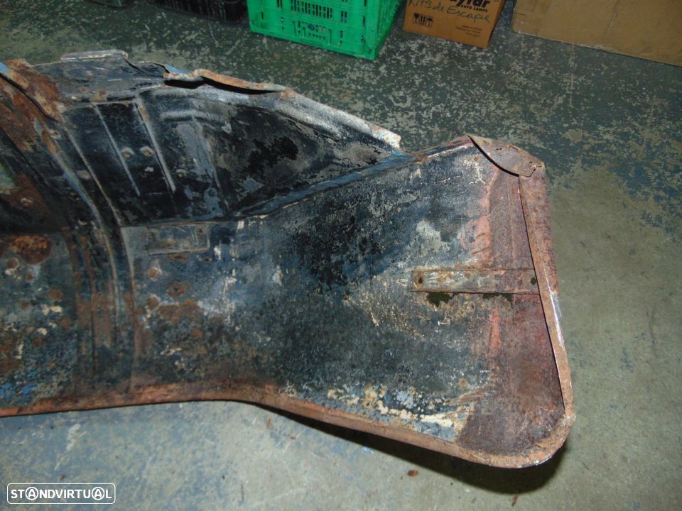 Toyota bj40 guarda lamas direito - 9