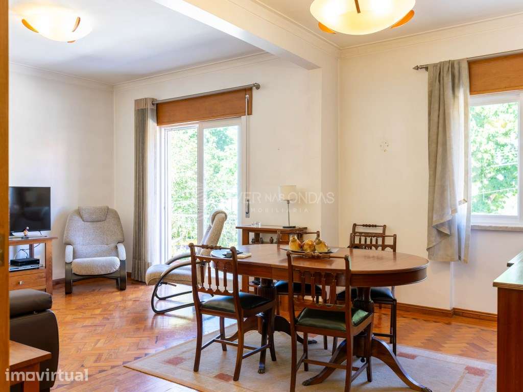 Andar de Moradia T3 com Potencial de Duplex e Excelente Localização... - Grande imagem: 2/45