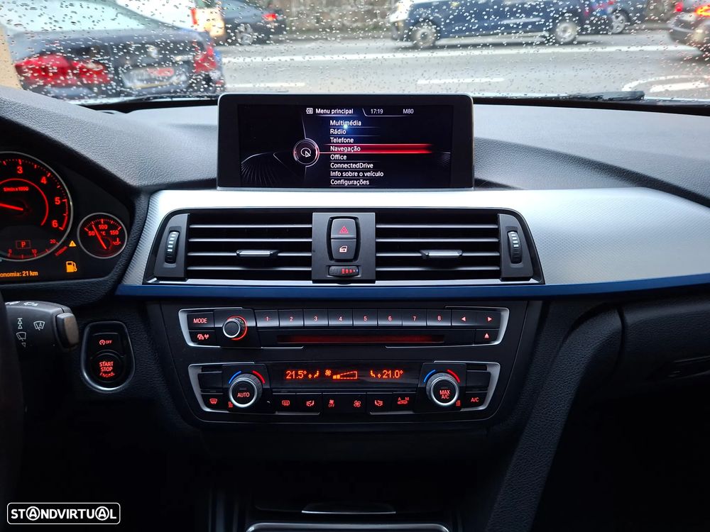 BMW 320 d Auto Pack M - 36