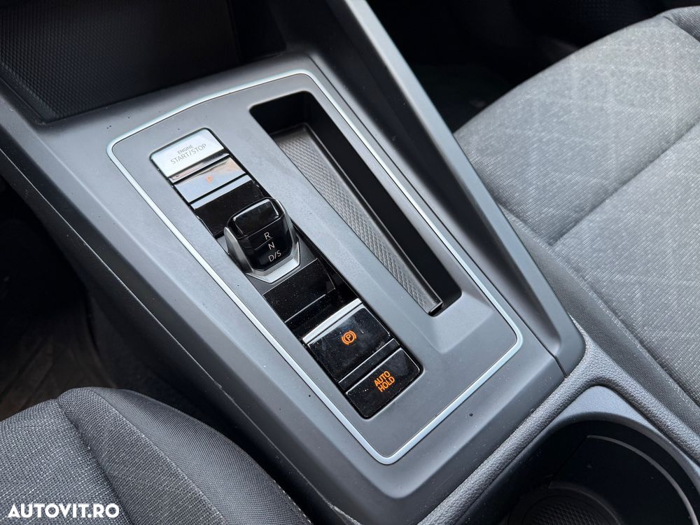 VOLKSWAGEN Golf 2021 — imagine 13